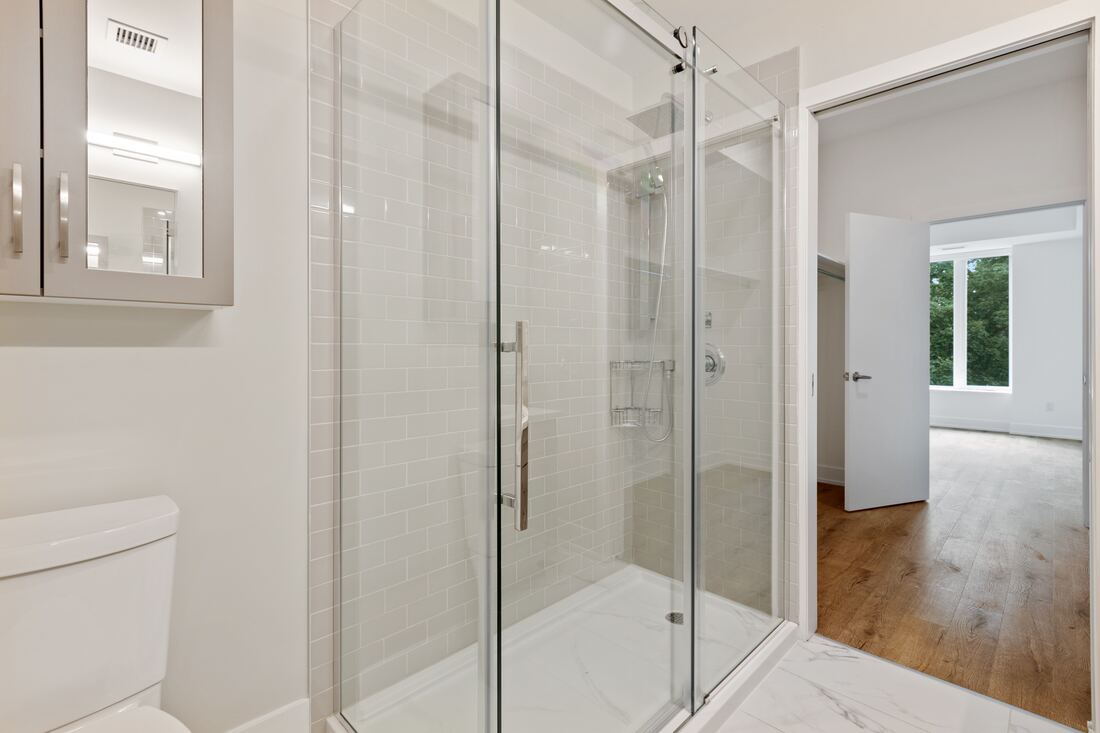 df1341_walk-in-shower-doncaster-24_orig Walk-in shower adaptation in a Doncaster bathroom