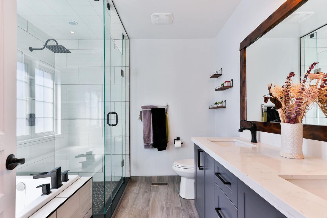 professional-plumber-fitting-bathroom-sink-2